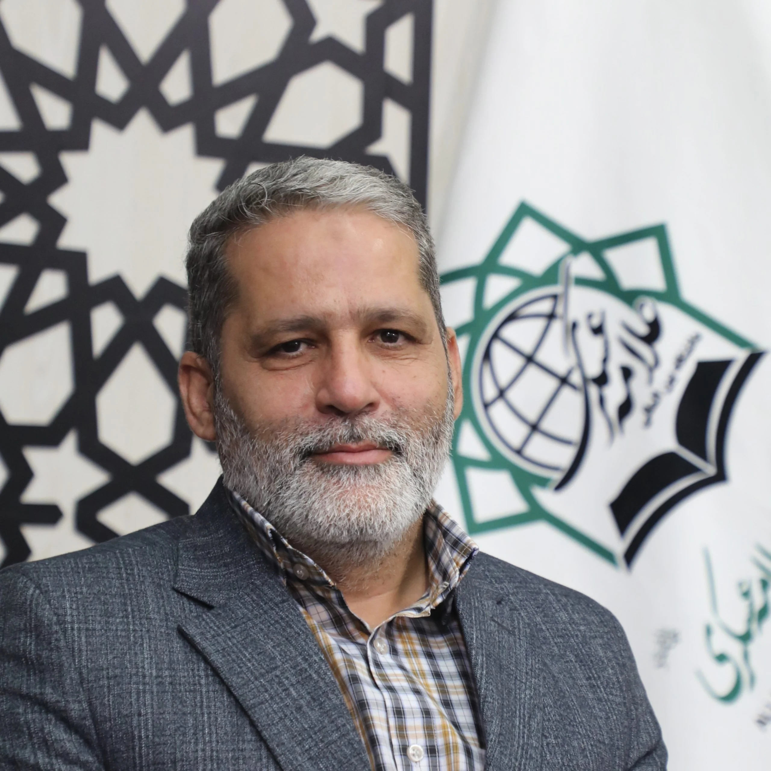هادی حاجی حسن دنیادیده